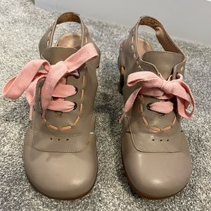 Fluevog, beige Mary Jane style sling backs, with pink lace up. Size 9